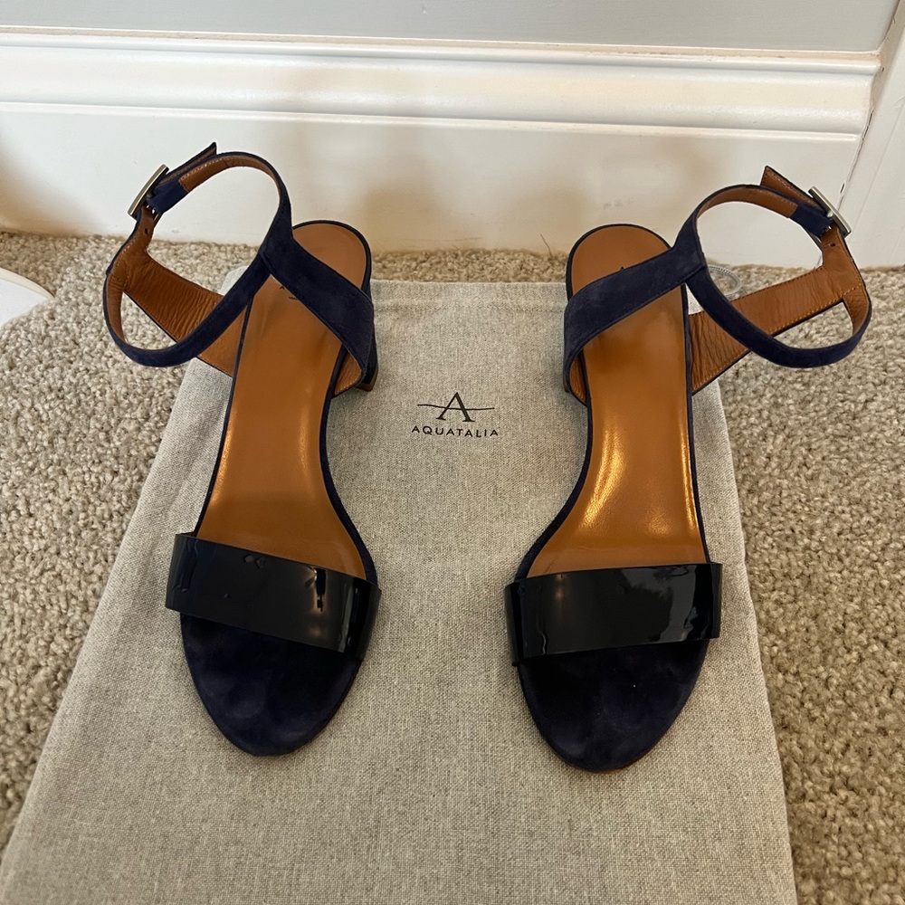 Aquatalia patent and suede block heel sandals size 9
